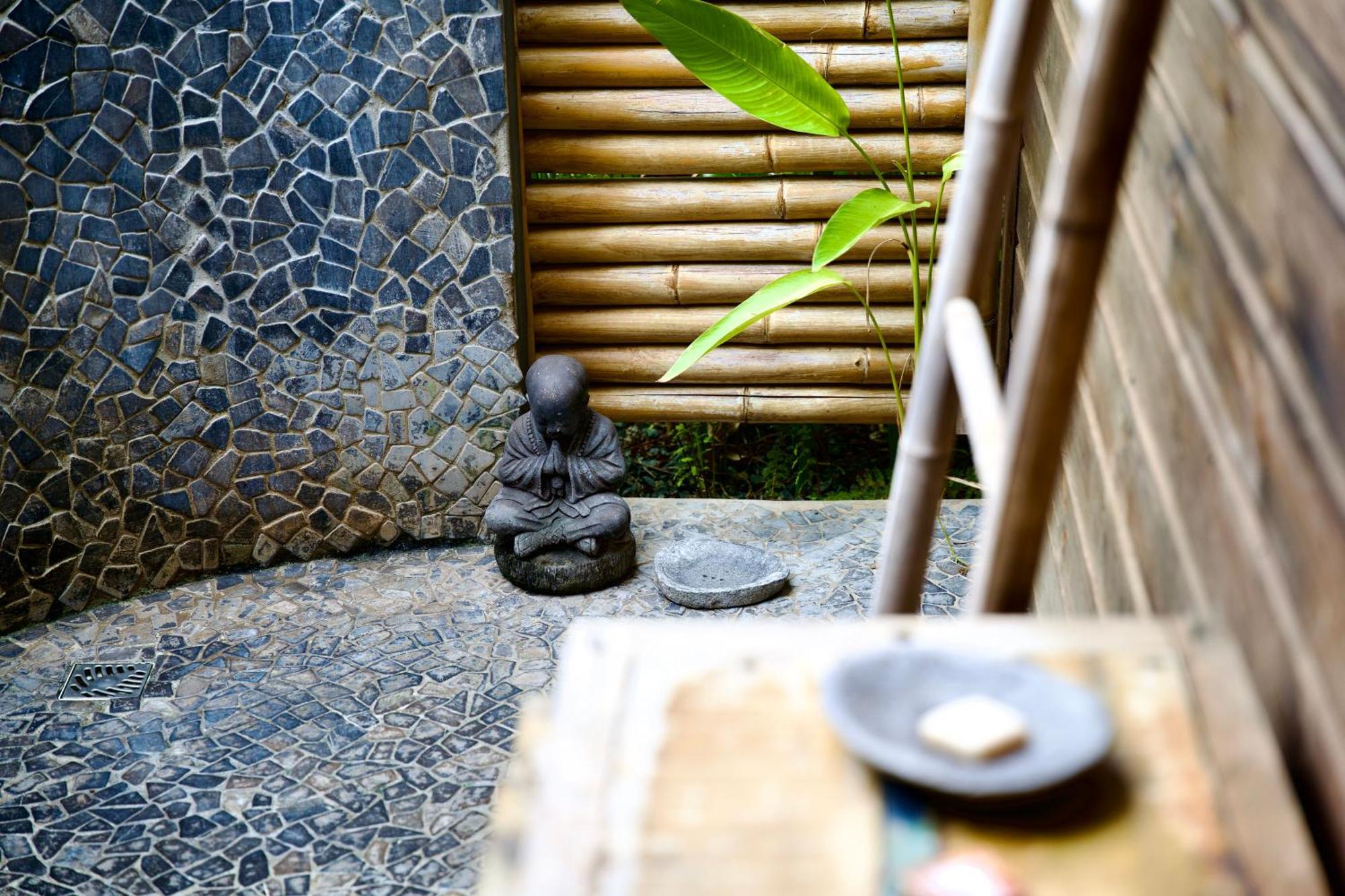 The Bluebamboo Hotel Le Moule Bagian luar foto