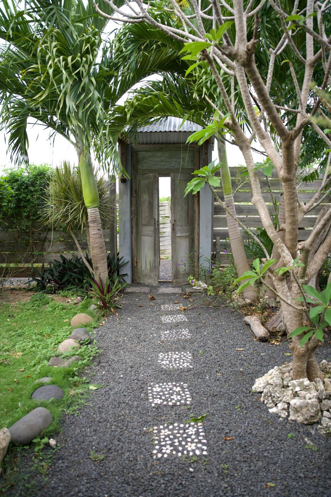 The Bluebamboo Hotel Le Moule Bagian luar foto
