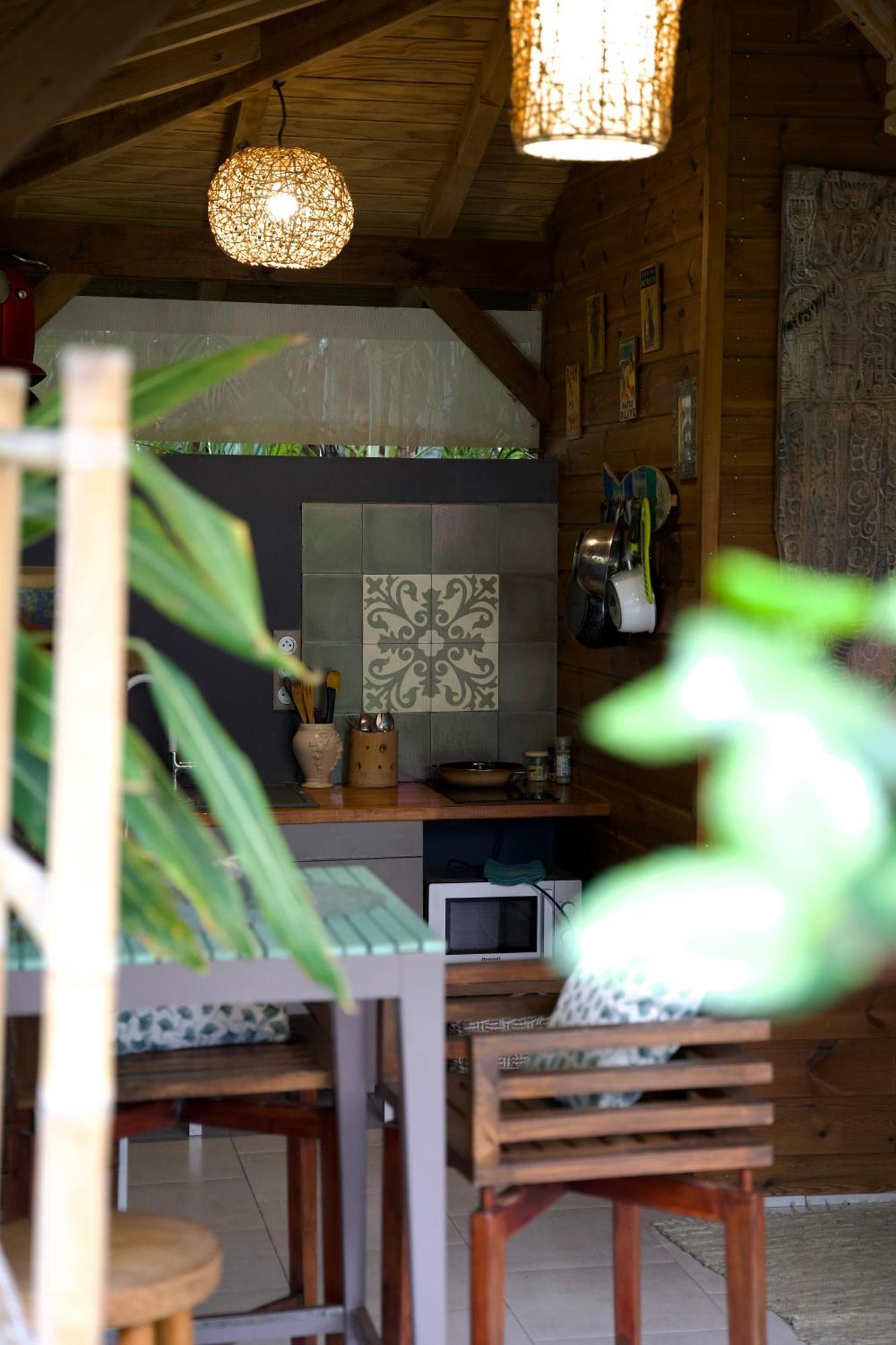 The Bluebamboo Hotel Le Moule Bagian luar foto