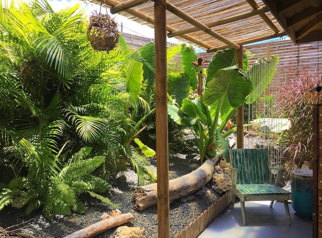 The Bluebamboo Hotel Le Moule Bagian luar foto