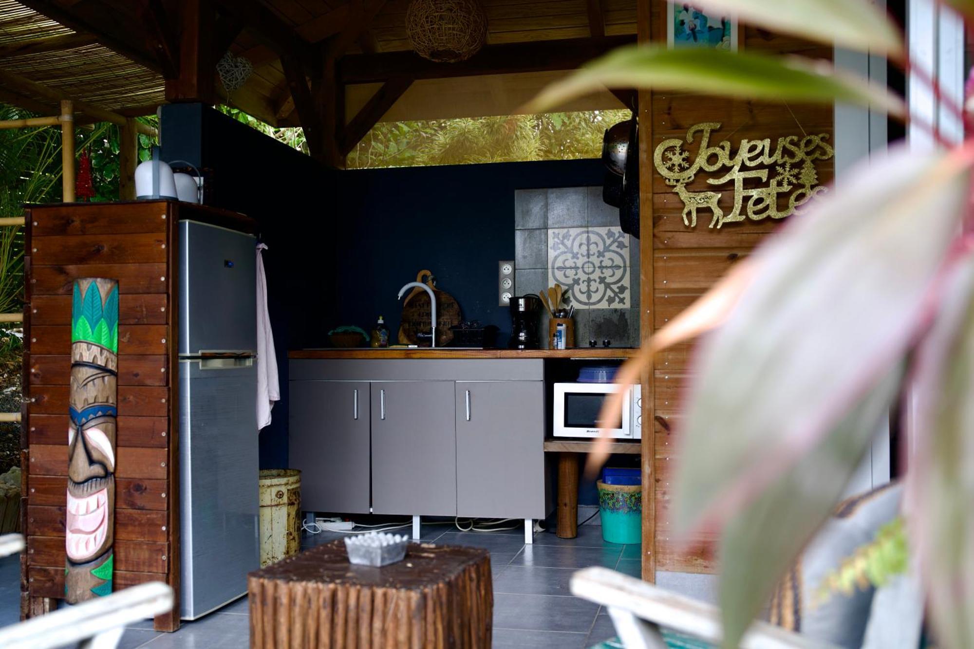 The Bluebamboo Hotel Le Moule Bagian luar foto